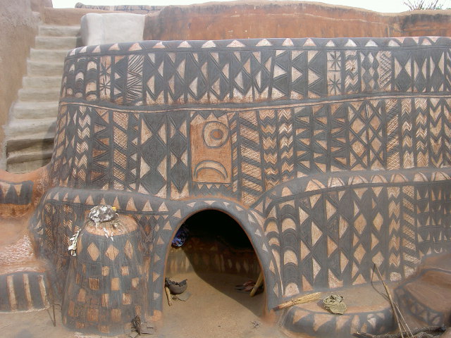 La cour royale de Tiébélé